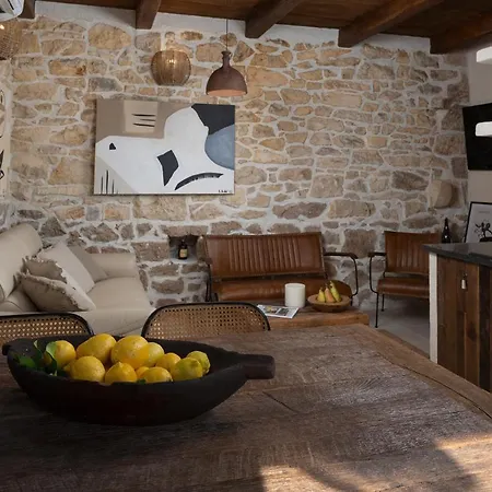 Blacksmith's House - Secluded Heated Pool Oasis Near Zadar