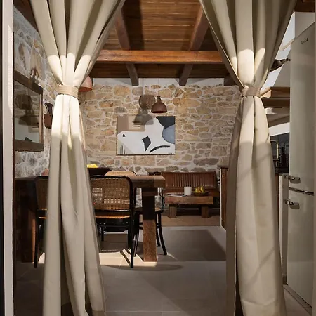 Blacksmith's House - Secluded Heated Pool Oasis Near Zadar *