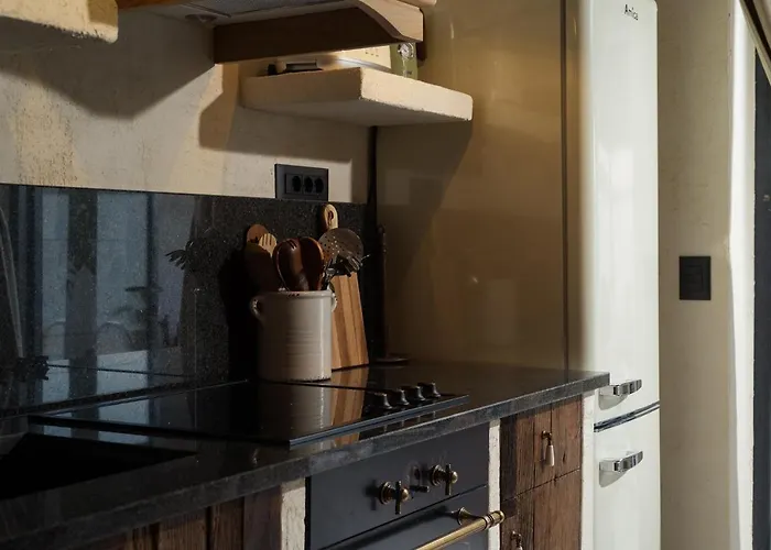 Blacksmith's House - House With Heated Pool *