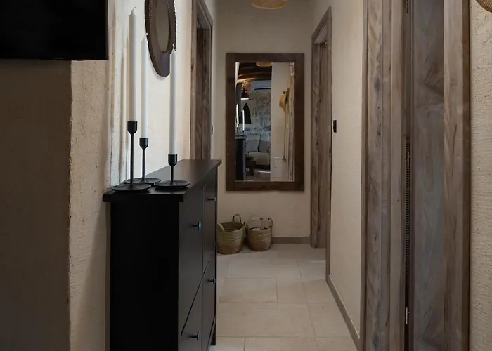 Blacksmith's House - House With Heated Pool * Поседарье