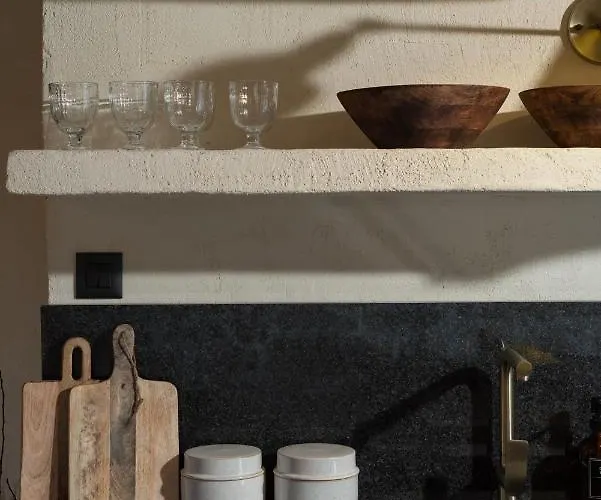 Blacksmith's House - House With Heated Pool Дом отдыха *