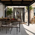 Blacksmith's House - Secluded Heated Pool Oasis Near Zadar *