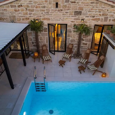 Blacksmith's House - Secluded Heated Pool Oasis Near Zadar